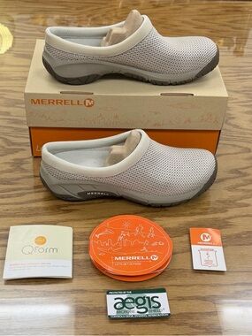 Merrell Encore Breeze 3 Silver Birch Mules Womens Sz 9 Hiking Shoes J48254